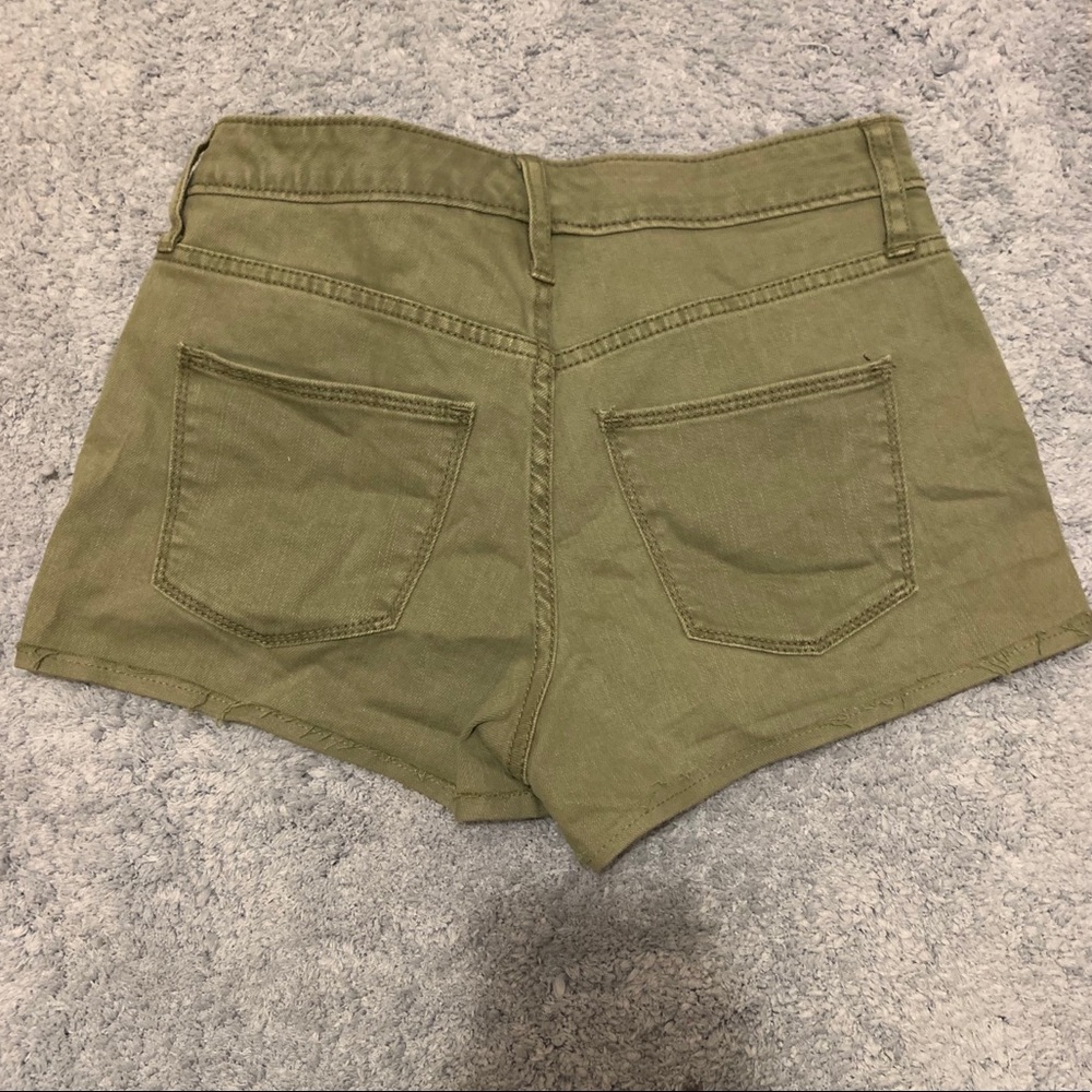 Universal Thread High Rise Shortie - Picture 2 of 3